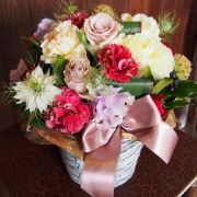 女性用 誕生日祝いアレンジメント 女性用 誕生日祝いアレンジメント