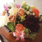 女性用 誕生日祝いアレンジメント 女性用 誕生日祝いアレンジメント