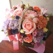 女性用 誕生日祝いアレンジメント 女性用 誕生日祝いアレンジメント