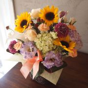 女性用 誕生日祝いアレンジメント 女性用 誕生日祝いアレンジメント